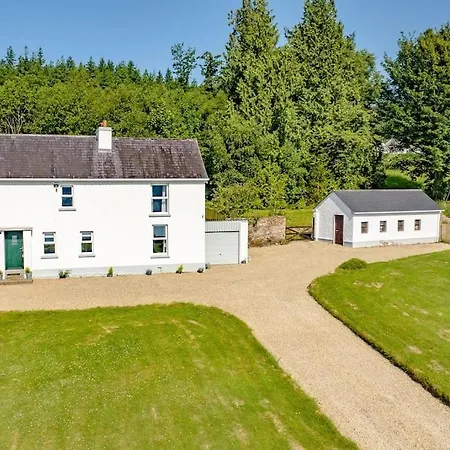 Eala House * ドネゴール