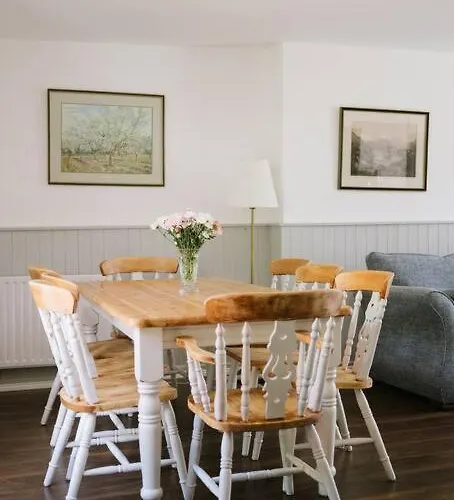 Eala House * ドネゴール